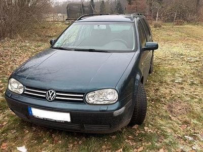 Grün Gebraucht 2002 VW Golf IV Basis Kombi | 790 € (Guter Preis)