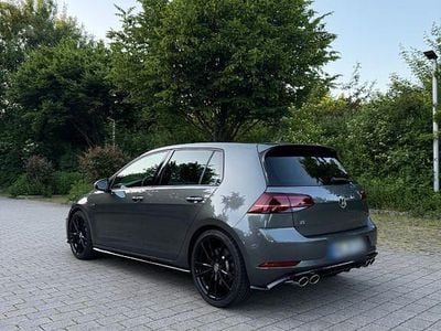 Grau Gebraucht 2019 VW Golf R Limousine | 27.900 € (Guter Preis)