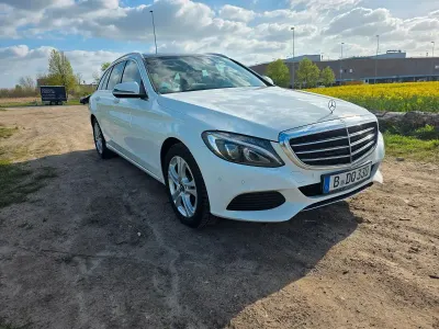 Gebraucht Mercedes C200 Exclusive 136 PS (100 kW) 2017 Weiß Limousine