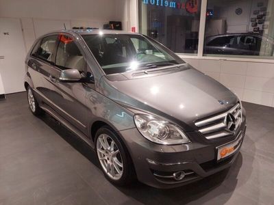Mercedes B200