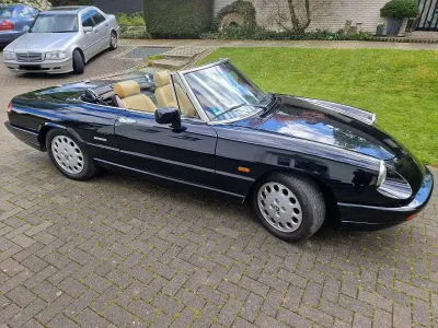 Gebraucht Alfa Romeo Spider 120 PS (88 kW) 1992 Schwarz Cabrio