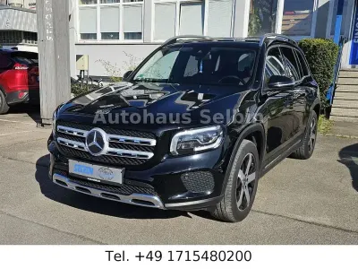 Usata Mercedes GLB200 Business 150 CV (110 kW) 2023 Nero SUV