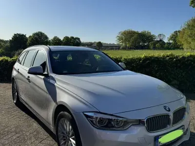 Usata BMW 320 Luxury Line 190 CV (139 kW) 2018 Station wagon