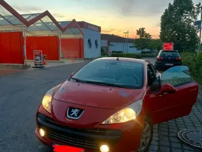 Gebraucht Peugeot 207 CC 150 PS (110 kW) 2008 Rot Cabrio