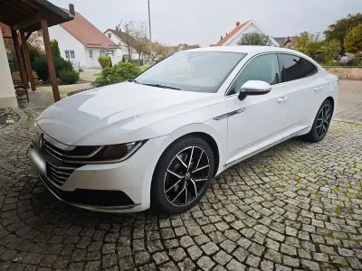 Gebraucht VW Arteon 239 PS (175 kW) 2018 Weiß Kleinwagen