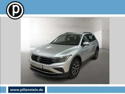 Gebraucht VW Tiguan Life 150 PS (110 kW) 2022 Silber SUV