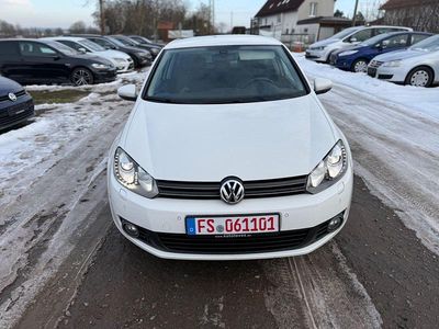 Weiß Gebraucht 2011 VW Golf Team Limousine | 5.950 € (Fairer Preis)