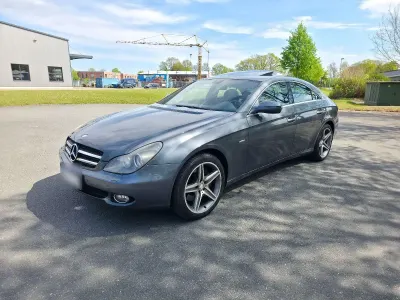 Gebraucht Mercedes CLS500 Edition 387 PS (284 kW) 2009 Grau Coupé