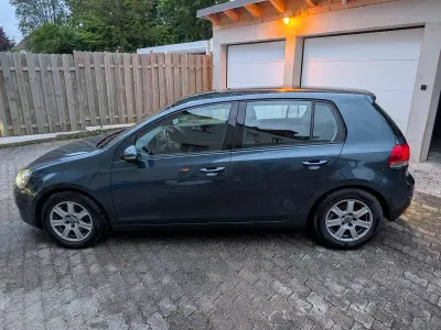 Gebraucht VW Golf VI 140 PS (102 kW) 2009 Blau Kleinwagen