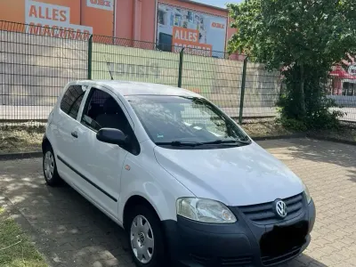 Gebraucht VW Fox 55 PS (40 kW) 2010 Weiß Kleinwagen