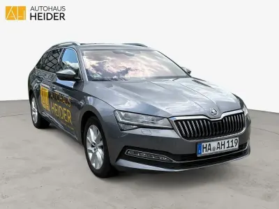 Gebraucht Skoda Superb Style 150 PS (110 kW) 2024 Grau Kombi