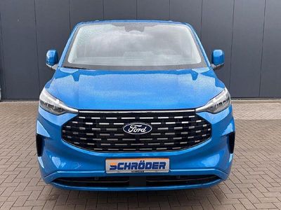 Neu Ford Tourneo Titanium 136 PS (100 kW) 2026 Blau Van / Kleinbus