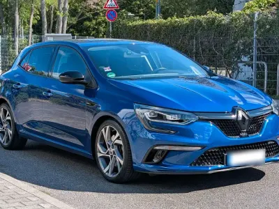 Gebraucht Renault Mégane GT Bose Edition 205 PS (150 kW) 2018 Blau Coupé