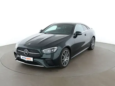 Gebraucht Mercedes E400 AMG line 2022 Grün Coupé