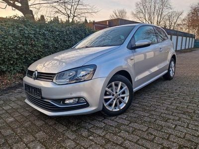 Silber Gebraucht 2015 VW Polo LOUNGE Kleinwagen | 5.500 € (Guter Preis)