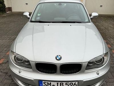 Silber Gebraucht 2010 BMW 118 Kleinwagen | 6.900 € (Etwas zu teuer)