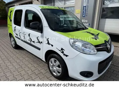 Gebraucht Renault Kangoo Experience 114 PS (83 kW) 2017 Weiß Van / Kleinbus