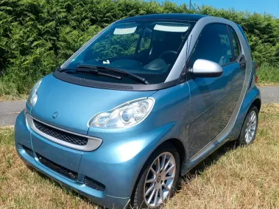 Gebraucht Smart ForTwo Coupé Passion 71 PS (52 kW) 2011 Blau Coupé