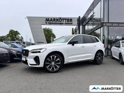 Używany Volvo XC60 Plus 197 KM (144 kW) 2024 Biały SUV