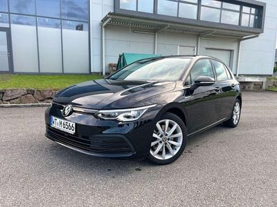 Second-hand VW Golf VIII Edition 131 CP (96 kW) 2020 Negru Berlinǎ