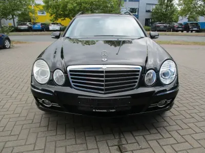 Gebraucht Mercedes E280 190 PS (139 kW) 2008 Schwarz Kombi