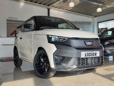 Ny Ligier JS50 2026 Vit Halvkombi