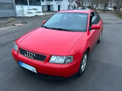 Gebraucht Audi A3 125 PS (91 kW) 1996 Rot Kleinwagen