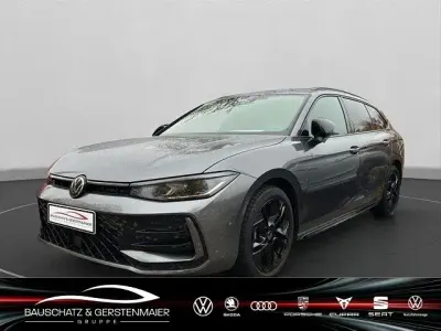 Gebraucht VW Passat Style 193 PS (141 kW) 2025 Diabasgrau Kombi