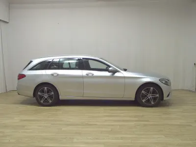 Begagnad Mercedes C200 Avantgarde 197 HK (144 kW) 2020 Silver Kombi