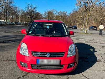 Gebraucht Suzuki Swift 92 PS (67 kW) 2008 Rot Kleinwagen