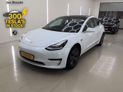 Weiß Gebraucht 2020 Tesla Model 3 Standard Range Limousine | 18.400 € (Guter Preis)