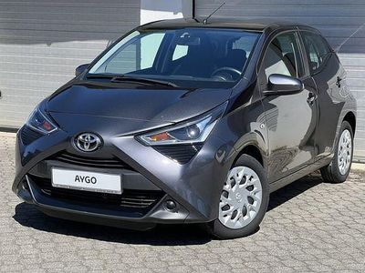 Usata Toyota Aygo Connect Style 72 CV (52 kW) 2021 Grigio Utilitaria