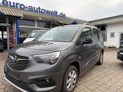 Gebraucht Opel Combo Life Ultimate 131 PS (96 kW) 2022 Mondstein grau/e:vulkan grau Van / Kleinbus