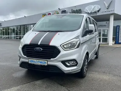 Usata Ford Tourneo Custom Titanium X 185 CV (136 kW) 2022 Argento Furgone