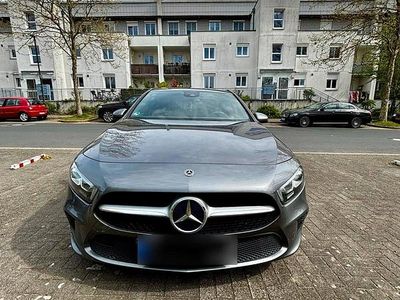 Usata Mercedes A180 116 CV (85 kW) 2018 Grigio Utilitaria
