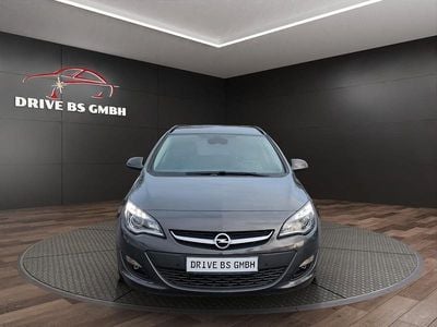 Gebraucht Opel Astra 140 PS (102 kW) 2015 Grau Kombi