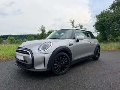Gebraucht Mini Cooper Essential 136 PS (100 kW) 2022 Silber Kleinwagen