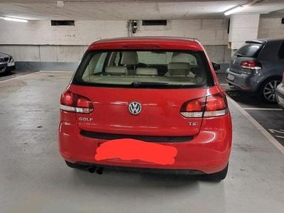 Gebraucht VW Golf VI 122 PS (89 kW) 2009 Rot Kleinwagen