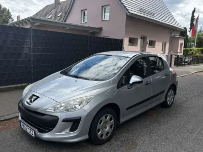 Gebraucht Peugeot 308 Tendance 95 PS (69 kW) 2009 Limousine