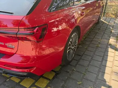 Gebraucht Audi A6 Sport 367 PS (269 kW) 2021 Rot Kombi