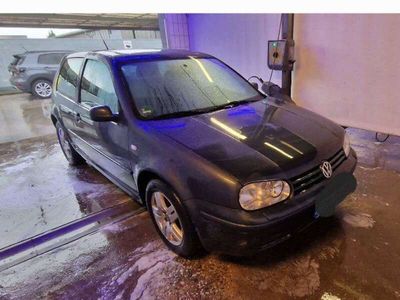 gebraucht VW Golf IV Golf VW1.6 16V Highline *TÜV NEU*