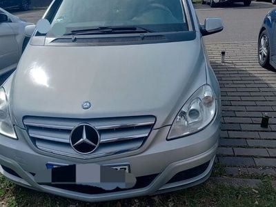 Mercedes B180
