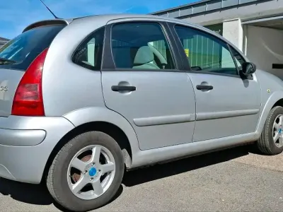 Gebraucht Citroën C3 44 PS (32 kW) 2005 Silber Kleinwagen