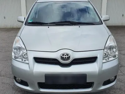 Brugt Toyota Corolla 95 HK (69 kW) 2009 Sølv Sedan