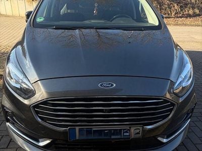 Gebraucht Ford S-MAX Titanium 190 PS (139 kW) 2020 Grau Van / Kleinbus