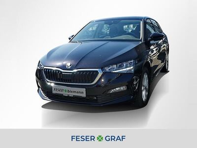 Gebraucht Skoda Scala Ambition 110 PS (80 kW) 2023 Blackmagicperleffekt Kleinwagen