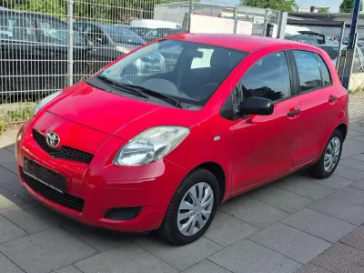 Gebraucht Toyota Yaris Cool 69 PS (50 kW) 2009 Super red 5 Kleinwagen