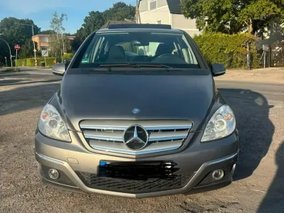 Gebraucht Mercedes B200 136 PS (100 kW) 2008 Silber Van / Kleinbus