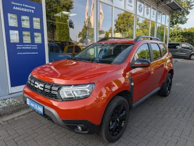 Gebraucht Dacia Duster Comfort 150 PS (110 kW) 2023 Farbe: SUV