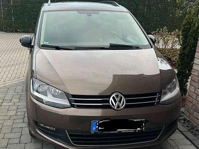 Gebraucht VW Sharan Match 150 PS (110 kW) 2012 Braun Van / Kleinbus
